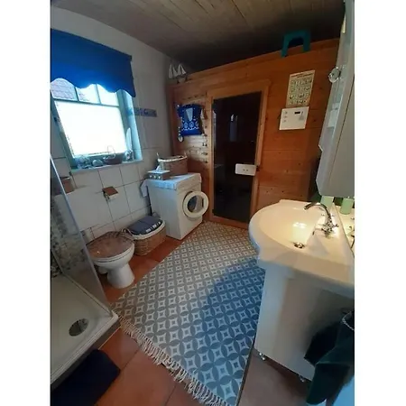 Vakantiehuis With 3 Bedrooms *